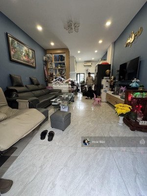 nhà 2 mặt hẻm thoáng, xe hơi đỗ cửa. ngay mã lò - lê văn quới khu dân cư yên tĩnh.