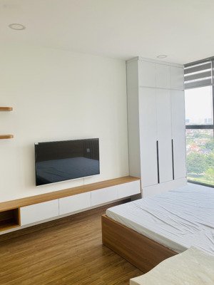 căn hộ cho thuê dài hạn - căn góc - le grand jardin sài đồng - 3pn - view hồ