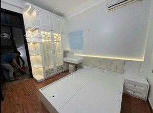 bán nhà tân triều ở ngay full nội thất 30met ra ô tô ngõ nông