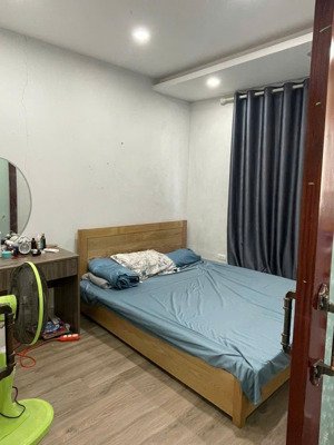 cho thuê cc 2pn, 1wc, 55m2, giá 10 triệu ở hoàng quốc việt, cầu giấy, hà nội