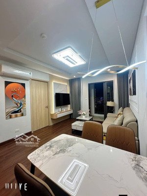 bán căn 2 phòng ngủ trung tâm du lịch bãi cháy nội thất vừa bóc tem