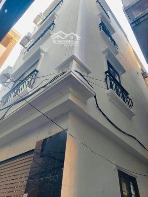 6 tầng - nguyễn chí thanh đống đa - ngõ thông - lô góc - 4 ngủ - 50m ra phố - 2 thoáng