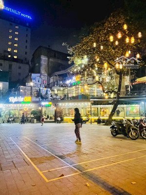 sang nhượng quán cafe văn quán, hà đông 200m x3t, mt 11m , giá chỉ 50tr/ tháng