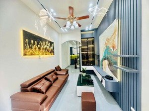 chủ bán gấp căn 38x5 tầng -mỹ đình-5 ngủ -gần ô tô-giá 8x tỷ