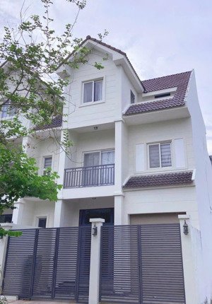 bán nhà golden bay cam lâm,7x18, 3 tầng, 8pn-4wc chỉ 7 tỷ full nội thất chuẩn khách sạn cho thuê