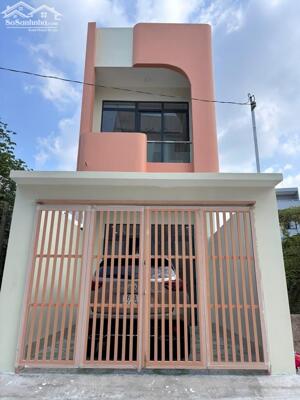 Nhà lầu rộng có sân đậu ô tô - Khu Đô Thị Mới Đại Ngân - Cách Đại Học Y Dược 700m