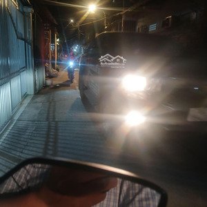 5 tỷ 350 thương lượng, nhà mới 3 tầng, đường 6 mét, diện tích : ngan 4 mét -- dài 14 mét.