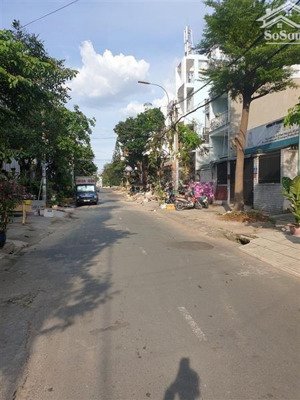 nhà 4 tầng mặt tiền đường dc11, sơn kỳ, tân phú sát công viên, eon, dt 100m2, chỉ 12tỷ