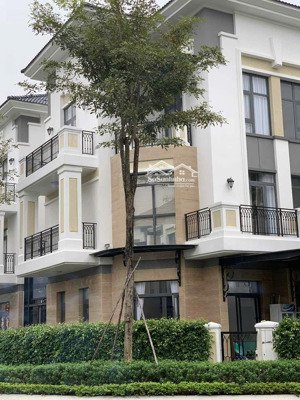 bán căn góc verosa park đối diện công viên nội thất mới đẹp