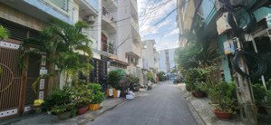 đường 8m -nhà 3 tầng- trung tâm quận 7 . nhỉnh 6 tỷ