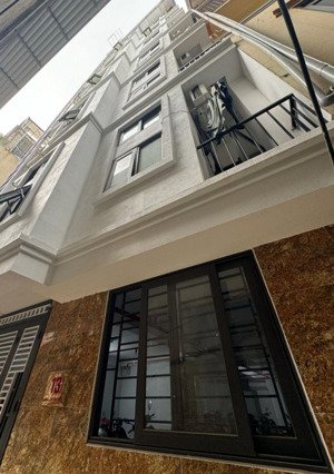 tôi bán căn nhà dòng tiền 75 triệu/ tháng với tổng 15 phòng ở ngay thiên hiền 7 tầng giá 14 tỷ 5