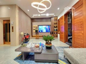 đón tết thượng lưu-siêu phẩm bạch mai -tâm 2 bà trưng -thang máy-ôtô đỗ cửa-50m x6t x 6.3mmt-16.8tỷ