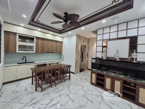 bán nhà riêng ngoại giao đoàn - đại sứ quán hàn 42m2, ngõ ô tô kinh doanh, 02 thoáng, thang máy