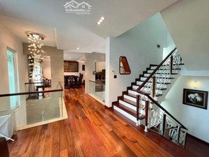 bán biệt thự siêu vip 235 m2, 4tầng, thiết kế 6pn, 5wc, tại văn quán, hà đông. ở và kinh doanh