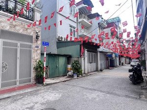 chủ gửi bán đất phân lô khu a38 ô tô tránh ô tô vào đất tư đình, cổ linh mô tả chi tiết: mảnh đất