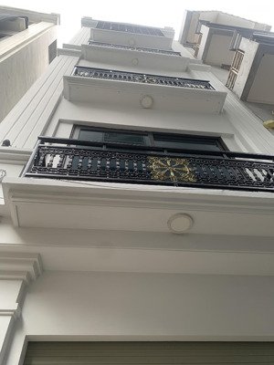 bán căn góc cực đẹp sát ngã tư văn phú, cách mặt đường lớn quang trung chỉ vài bước chân, 32m2 x 5t