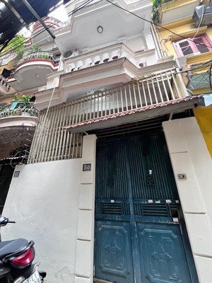 chính chủ cần bán gấp nhà phố hào nam , đống đa. 54m 4 tầng, mặt tiền 4m, 5 ngủ, hơn 13 tỷ.