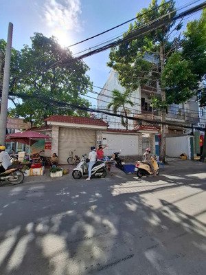 bán đất mặt tiền nguyễn tuyển quận 2 giá 38 tỷ