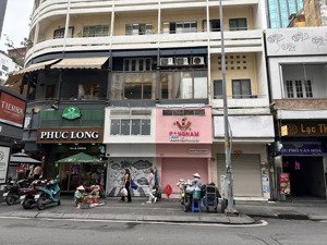 cho thuê nhà mặt tiền mạc thị bưởi q1 sát đồng khởi, nguyễn huệ katinat kề bên