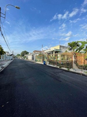 đất mt đường tt củ chi 338m2 full tc shr chủ ngộp bán gấp 1t250 còn tl