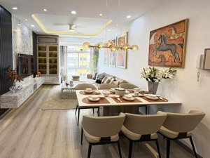 bán căn hộ căn góc, sky garden ii, phú mỹ hưng, quận 7, giá bán 8,2 tỷ, 91m2, sổ hồng 