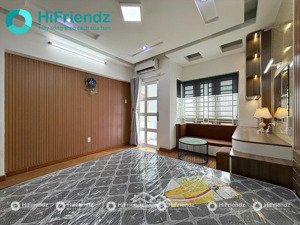 căn hộ 1 phòng ngủ - tone màu gỗ sang trọng - ngay chợ bà chiểu, ngã tư hx - có sẵn máy giặt riêng