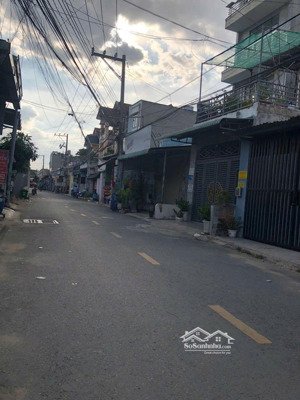 chính chủ cần bán gấp căn nhà giá rẽ tại dĩ an, bình dương