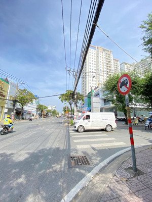 căn góc 2 tầng mt đặng văn bi - ngay trung tâm hành chính thủ đức - dt: 75m2 - ngang: 4,35m