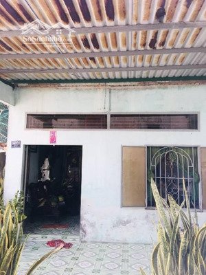 giảm mạnh 3,8 tỷ còn 8,2 tỷ, nhà tỉnh lộ 10, 240m2 (9x24m) nở hậu