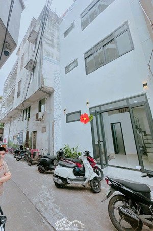 chỉ 5 tỷ hơn có ngay siêu phẩm ngang 5m - sát mt lý thái tổ gần bv nhi đồng 1. full nội.