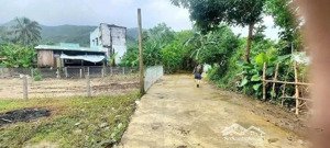 tôi chính chủ cần bán lô đất farm hòa bắc, thôn nam yên, có thổ cư