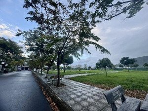 bán lô góc đối diện công viên - sổ đỏ cá nhân sang tên ngay