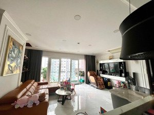 cho thuê căn hộ hùng vương plaza, 130m2, 3pn, 3wc - chính chủ, giá 20 triệu/tháng