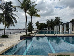 cho thuê villa khu riviera, 140m2/sàn, giá 130tr/tháng bao vat, 3 tầng, 4pn, 5wc, full nt