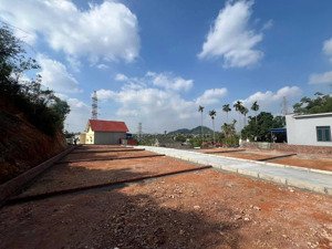 bán đất thổ cư sổ đỏ trao tay giá chỉ 300 triệu/lô