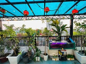 bán nhà 9 tỷ, mới đẹp , thang máy, 6 tầng, 4pn, phố sầm uất , kinh doanh.