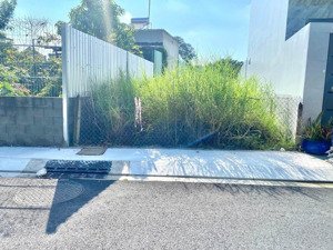 tôi cần bán đất 162m2 thổ cư gần bệnh viện đa khoa củ chi có sổ hồng riêng. giá 700 triệu