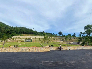 nghỉ dưỡng view hồ cực hiếm tại hoà lạc