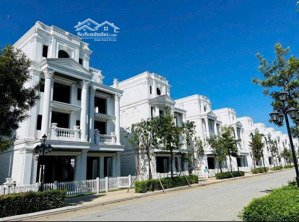 siêu phẩm đơn lập 212m dinh thự golf long biên! vị thế đẳng cấp liên hệ : 