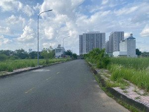 centana 84m2 (5x16,8m) đường 10m thông sạch đẹp giá 5,350 tỷ bớt lộc