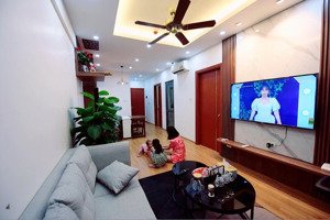 bán căn hộ chung cư ct36a định công tòa a dt 54 có 2 phòng ngủ + 2wc giá 4,95 tỷ lh 