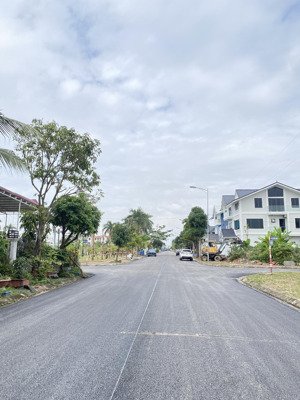 lô góc 280m2 anh dũng 7 - dương kinh