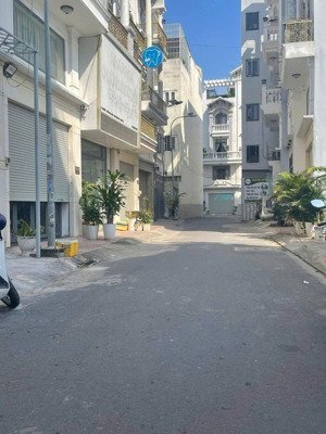 gần aeon tân phú - lê trọng tấn - hẻm xe tải thông - 4 tầng gồm 5pn-4wc sân thượng