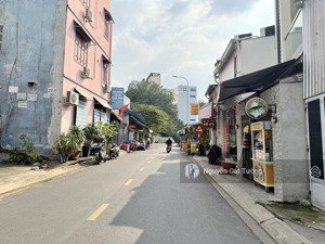 gất bán lô đất (4.5 x15m) xây chdv 5 tầng _dòng tiền 70tr/tháng _ngay đại học ngoại thương.