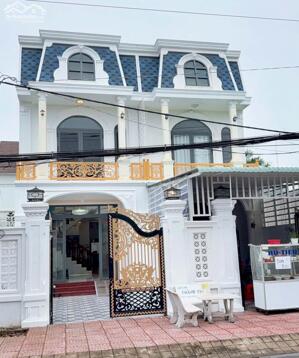 NHÀ MỚI XÂY MẶT TIỀN TRỤC CHÍNH KHU HOÀNG HẢO,TPVL