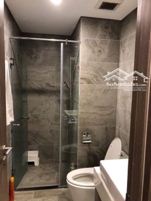 cho thuê căn hộ chung cư 2pn 2wc view hồ sen thoáng mát, ánh sáng tự nhiên nhà sạch có slot oto