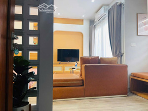 bán nhà kim mã.vừa ở vưa kinh doanh dòng tiền lớn.tiện ích ngập tràn.ô tô để tận cửa