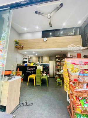 bán nhà kinh doanh ngay mặt phố to chu huy mân có vỉa hè kinh doanh sầm uất