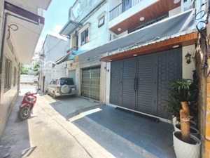 nhỉnh 7 tỷ - 5 tầng xe hơi đậu cửa - đối diện cityland - cách 1 căn ra mặt tiền phan văn trị