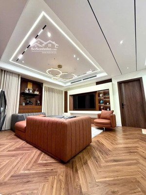 nhà em bán lại căn hộ 170m², 4pn tòa căn hộ vườn đào ngõ 689 lạc long quân giá 17 tỷ lh 